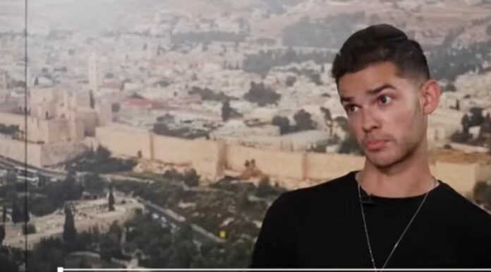 Yechiel Jacobs, la star montante américaine qui utilise des vidéos comiques pour changer les mentalités.