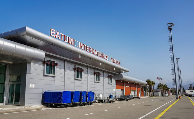 À l’aéroport de Batoumi, une Israélienne menacée après avoir dénoncé trois voyageurs qui ont doublé la file