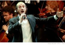 Le chanteur hassidique qui a impressionné Trump… et étudié le Talmud dans les coulisses de la Maison-Blanche