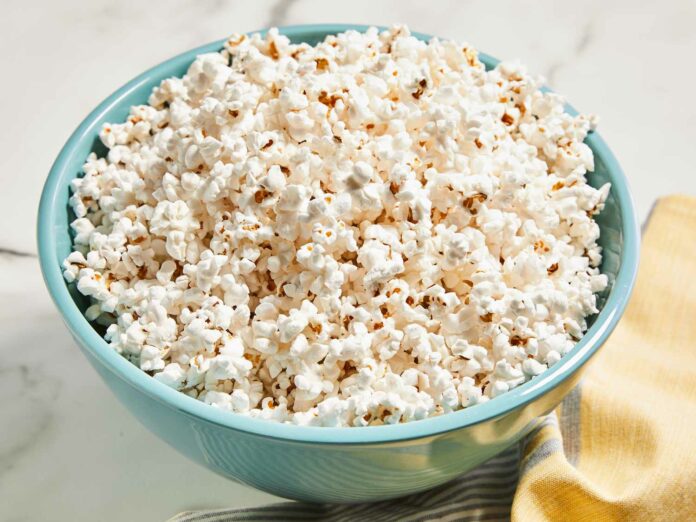 87305-microwave-popcorn-DDMFS-4x3-b4700cc9b5e440fd9d11eb0bdaf1395f