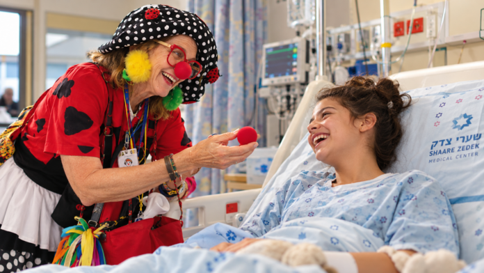 Rires et réconfort à l’hôpital